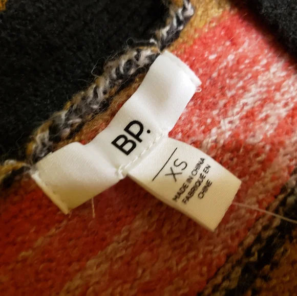 NWT nordstrom BP super soft 3 button cardigan long sleeve NEW *1970s style retro - Picture 4 of 8